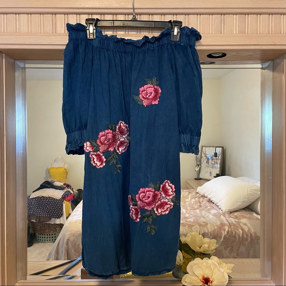 Off the Shouder Embroidered Dress